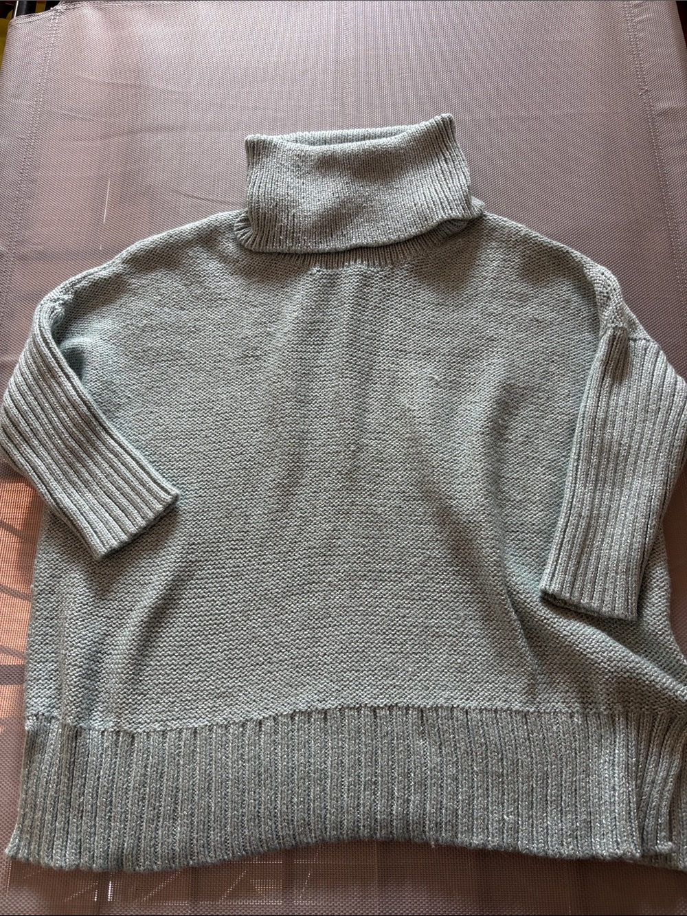 Chico's sz 1 (8-10) Relaxed Light blue green metallic turtleneck Sweater EUC